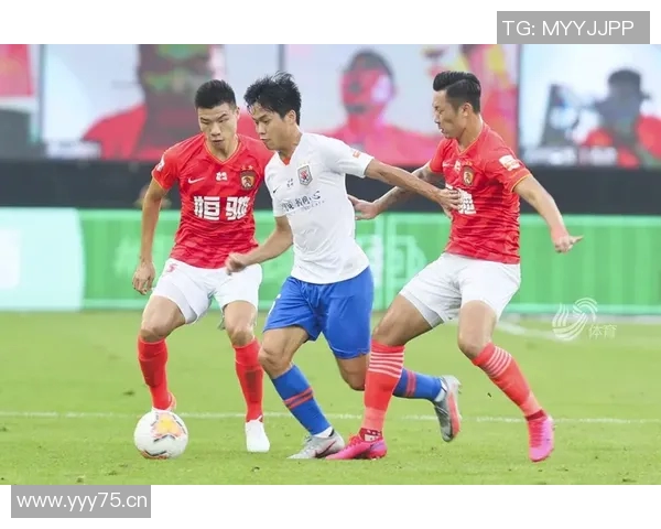 国安与恒大激战正酣10月31日赛后精彩瞬间与赛评回顾 国安与恒大激战正酣10月31日赛后精彩瞬间与赛评回顾